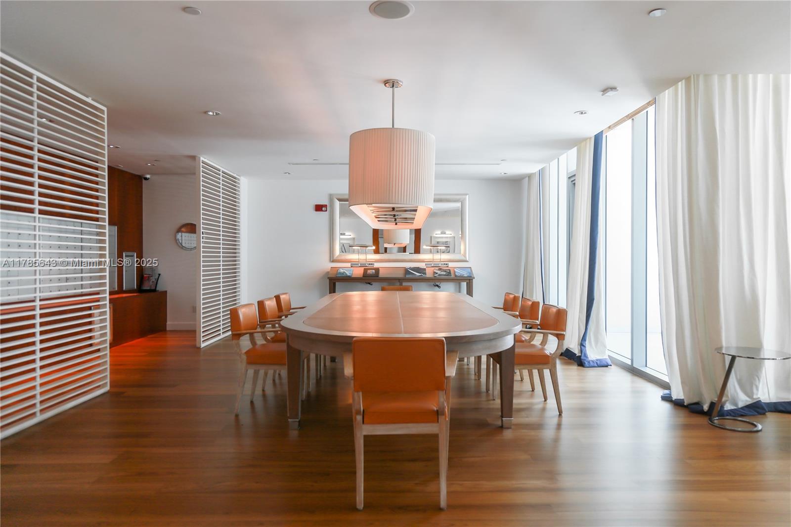 GROVENOR HOUSE CONDO - Residential Lease