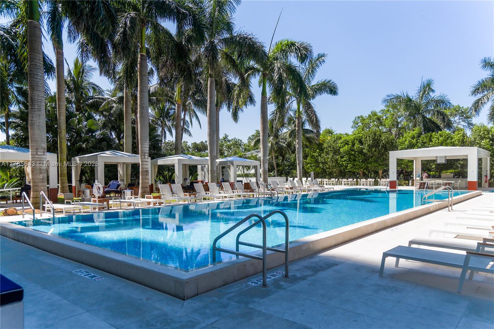 GROVENOR HOUSE CONDO - Residential Lease