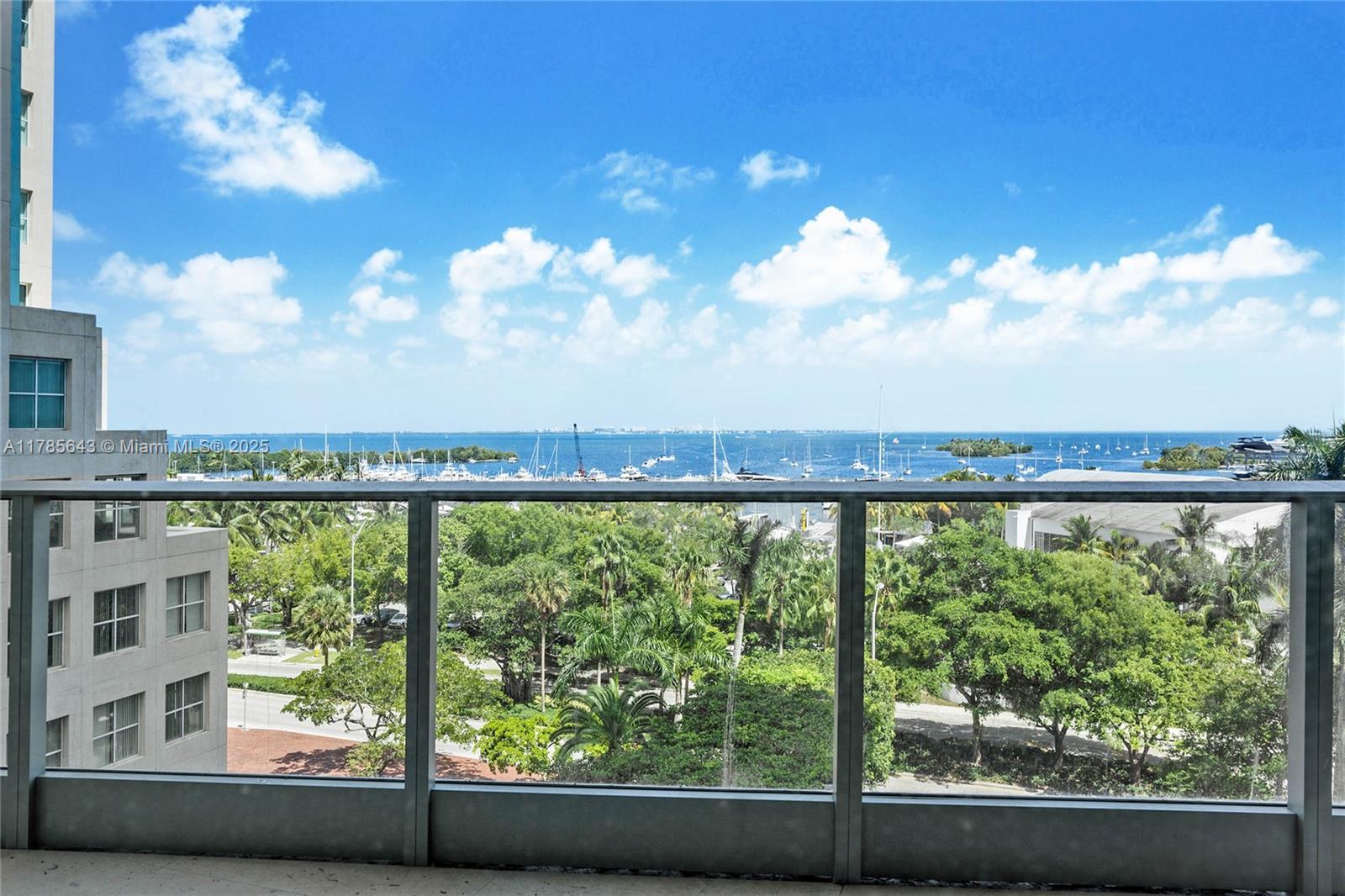 GROVENOR HOUSE CONDO - Residential Lease