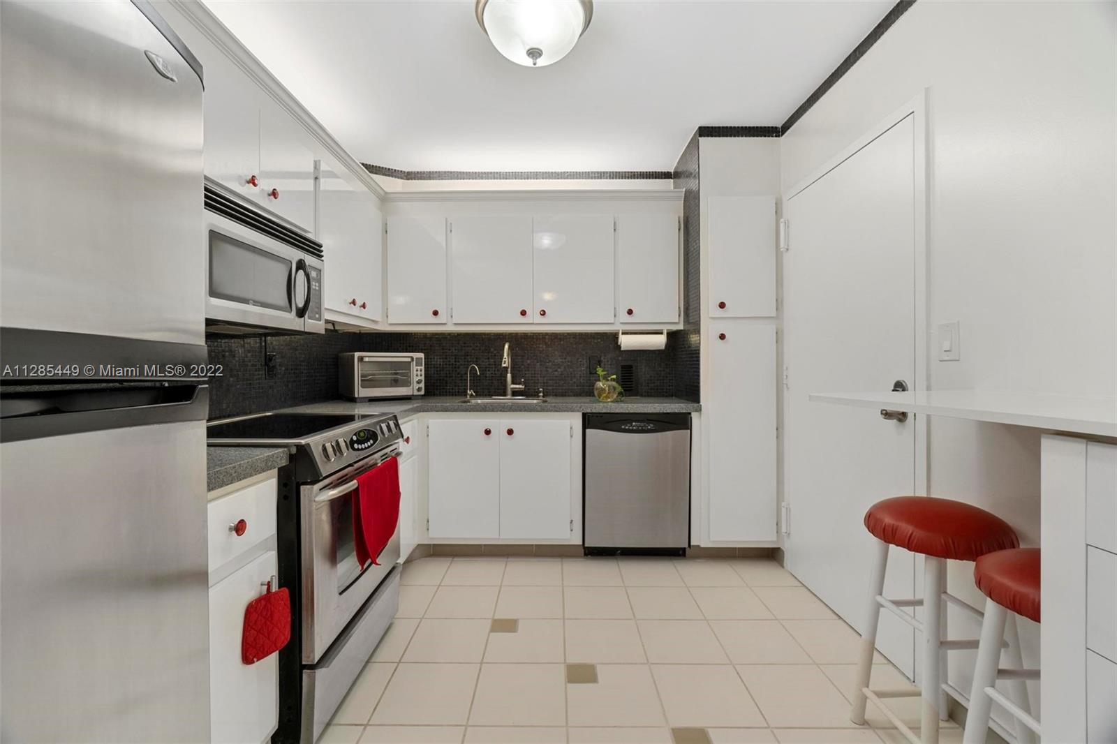 ROYAL EMBASSY CONDO - Residential Lease