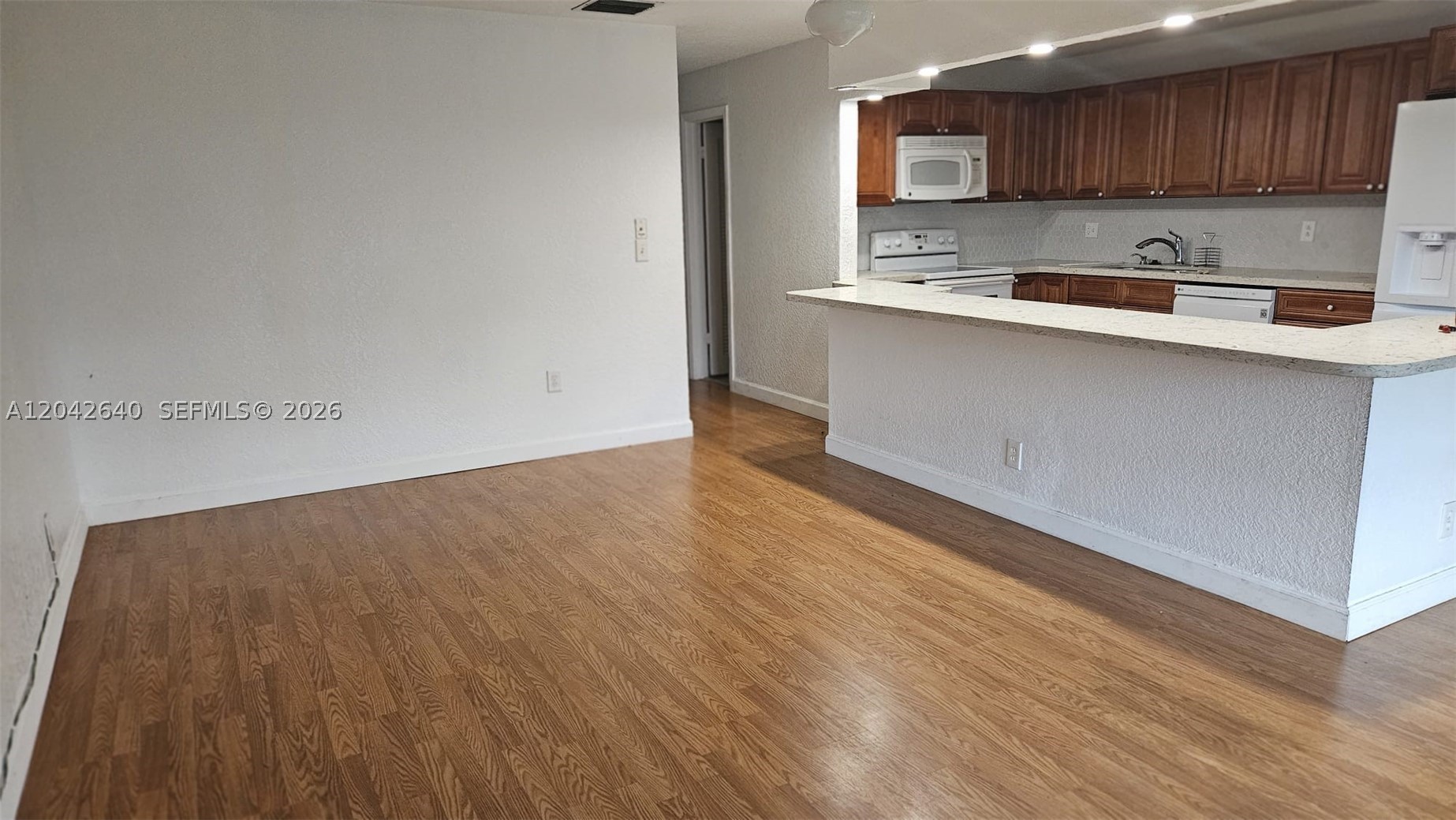LAUDERDALE WEST CONDO NO - Residential Lease