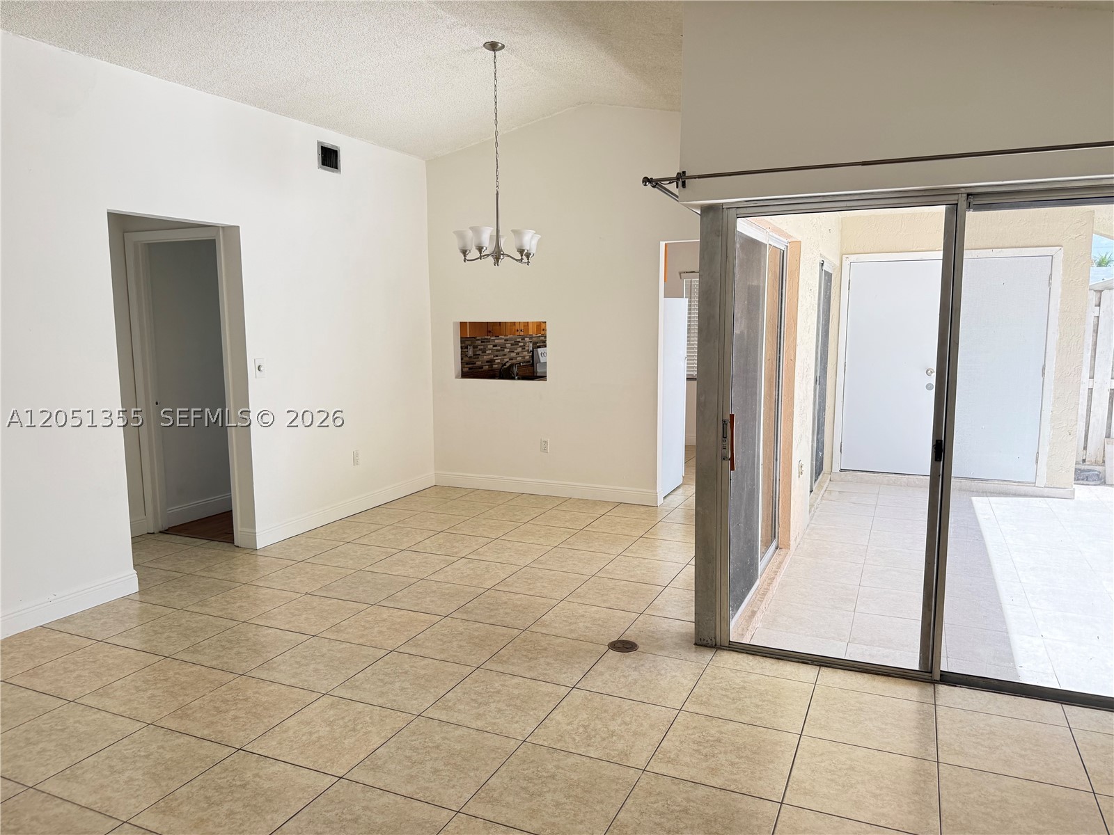 SIERRA RIDGE CONDO A - Residential Lease