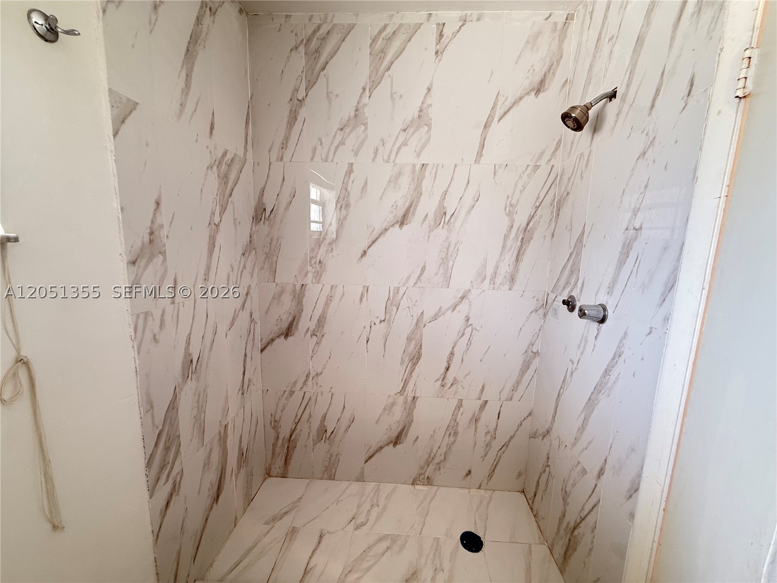 SIERRA RIDGE CONDO A - Residential Lease