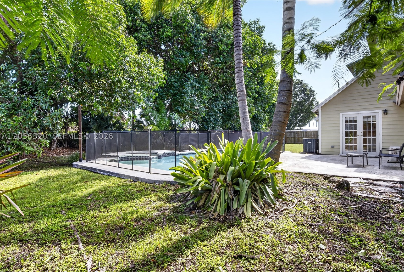KINGS GRANT EAST - Residential