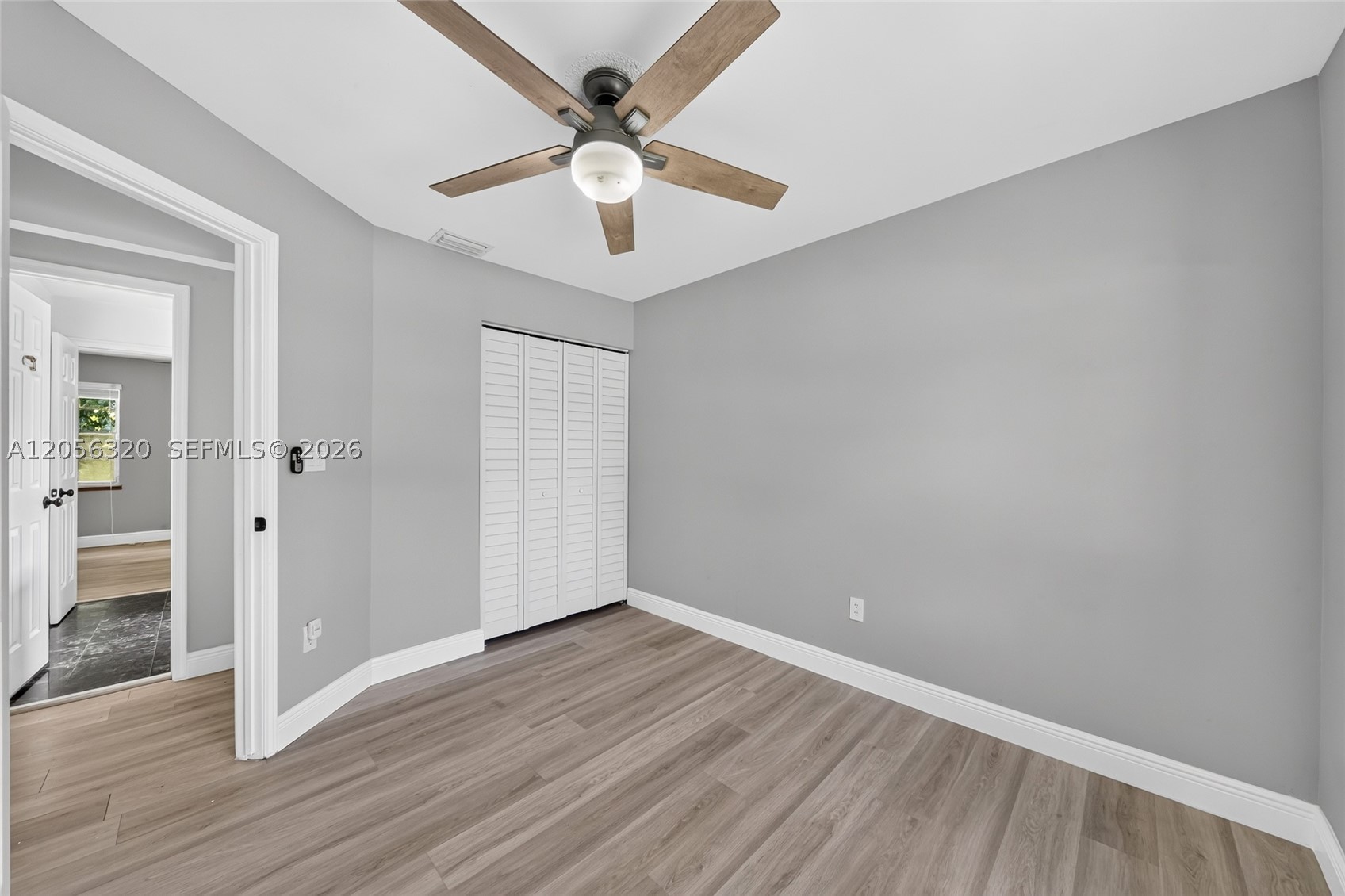 KINGS GRANT EAST - Residential