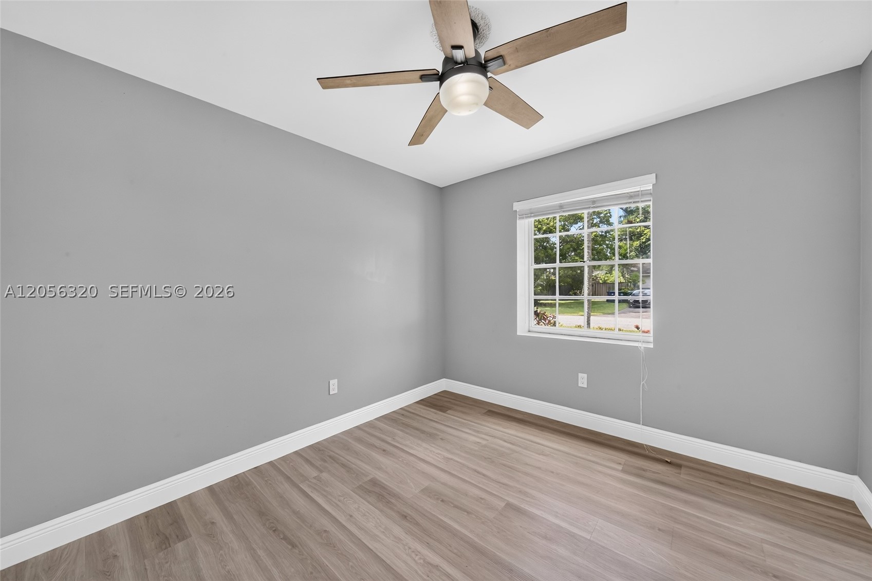 KINGS GRANT EAST - Residential