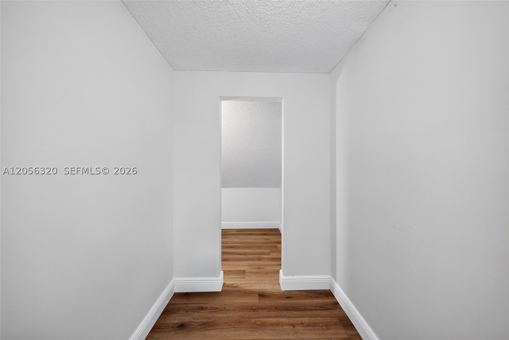 KINGS GRANT EAST - Residential