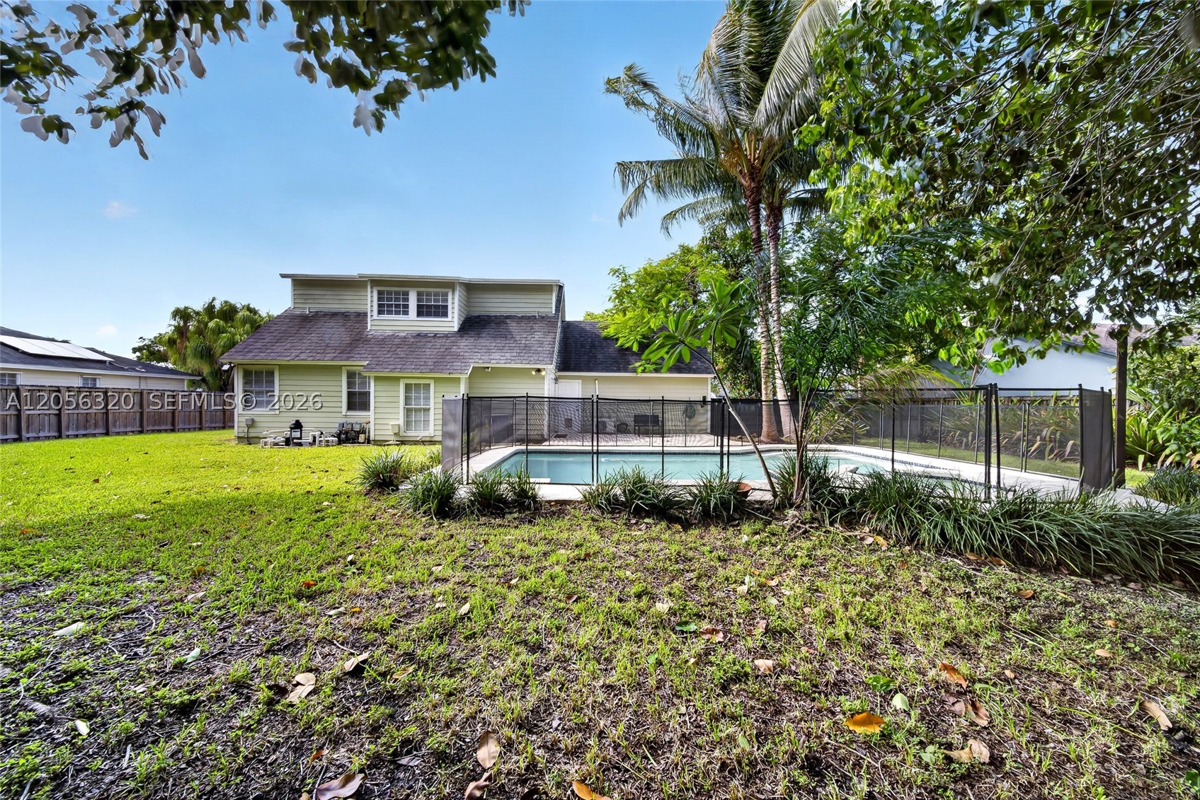 KINGS GRANT EAST - Residential