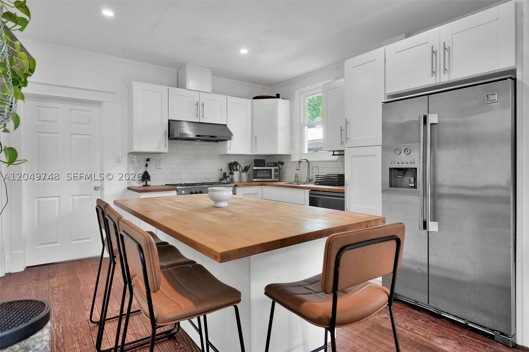 HOLLYWOOD - Residential