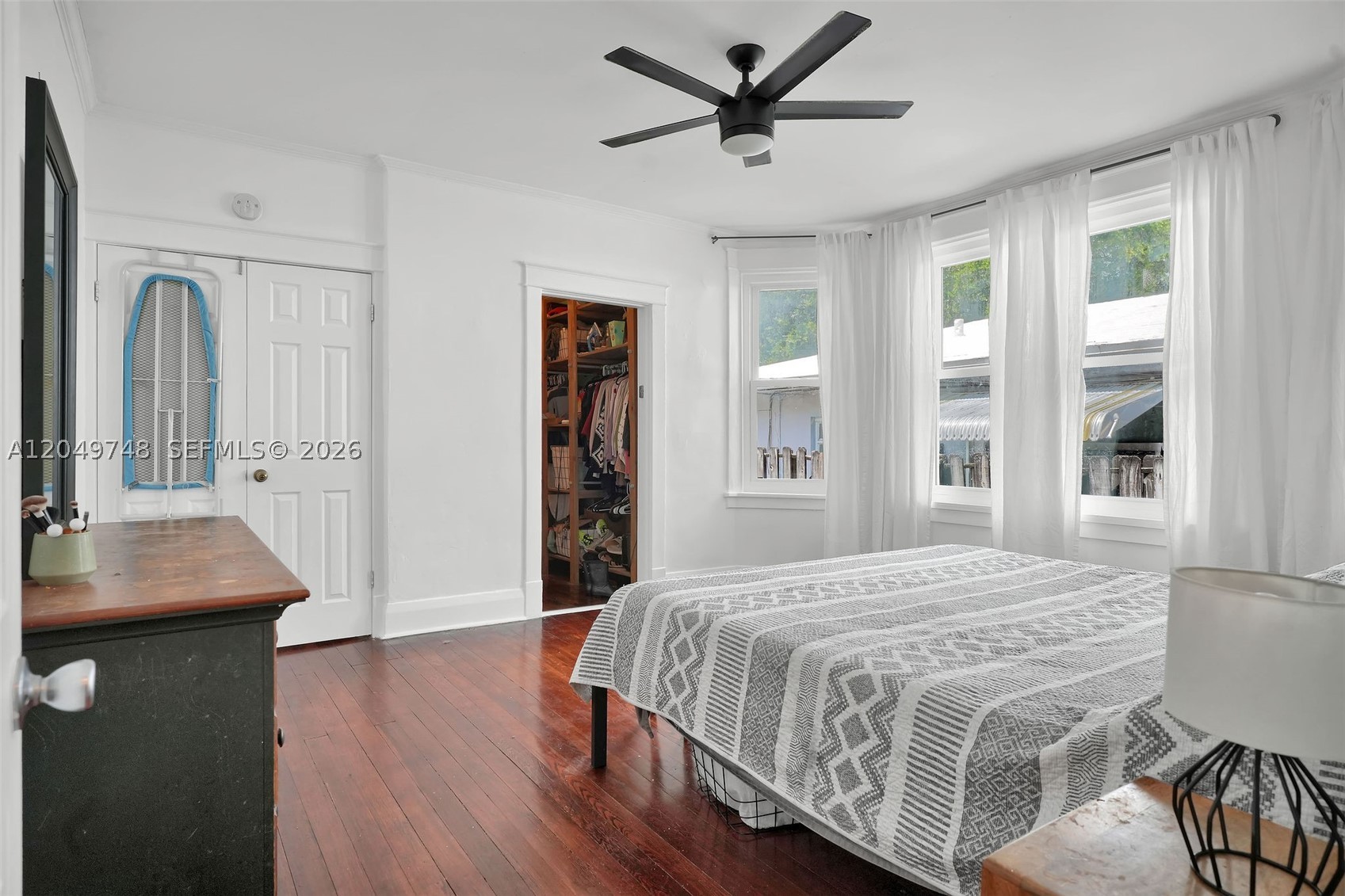 HOLLYWOOD - Residential
