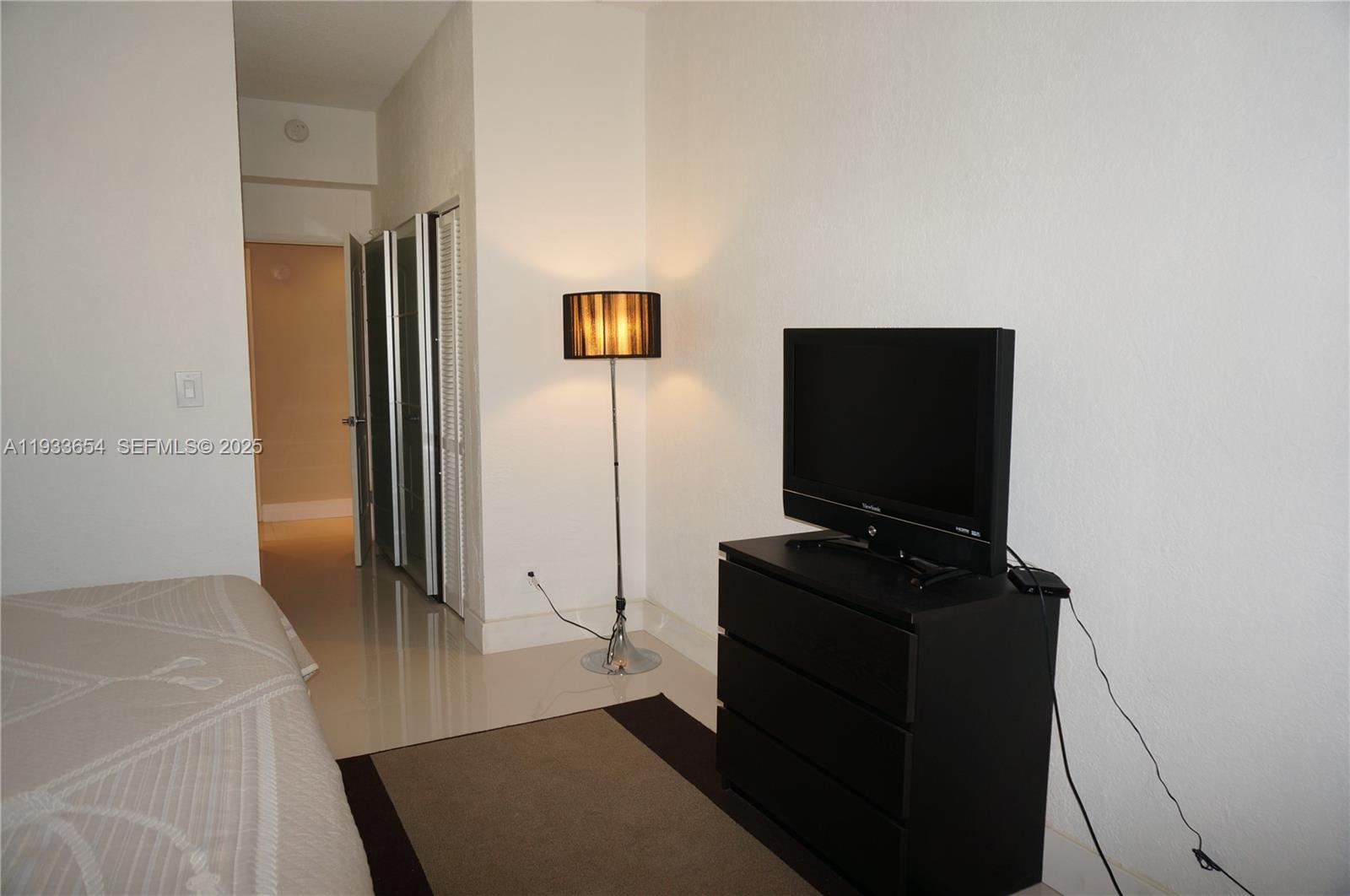 OCEANVIEW BUILDING A COND - Residential