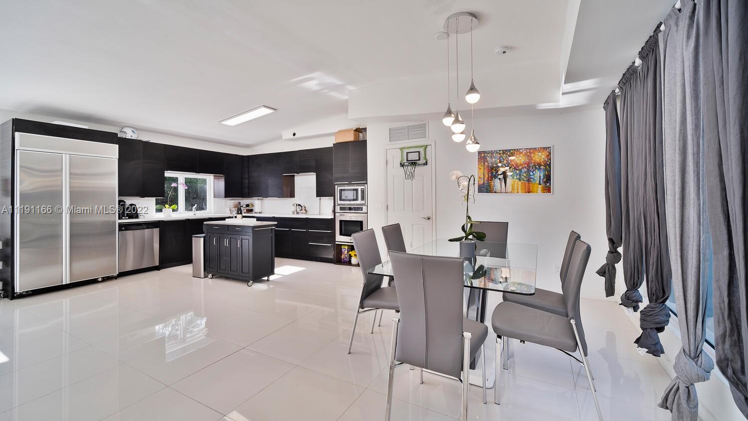 HIGHLAND WOODS SEC 1 - Residential