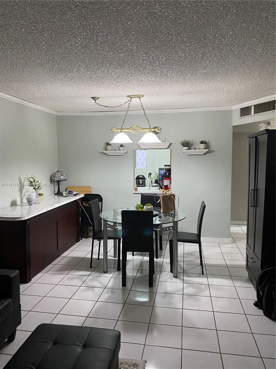 ROLLING GREEN CONDO B - Residential