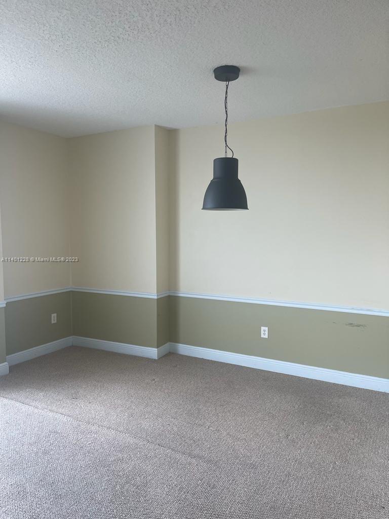 THE ASTON CONDO - Residential