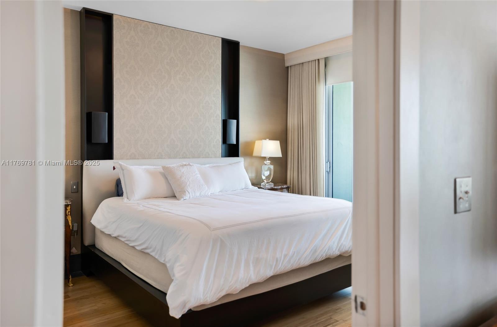 900 BISCAYNE BAY CONDO - Residential