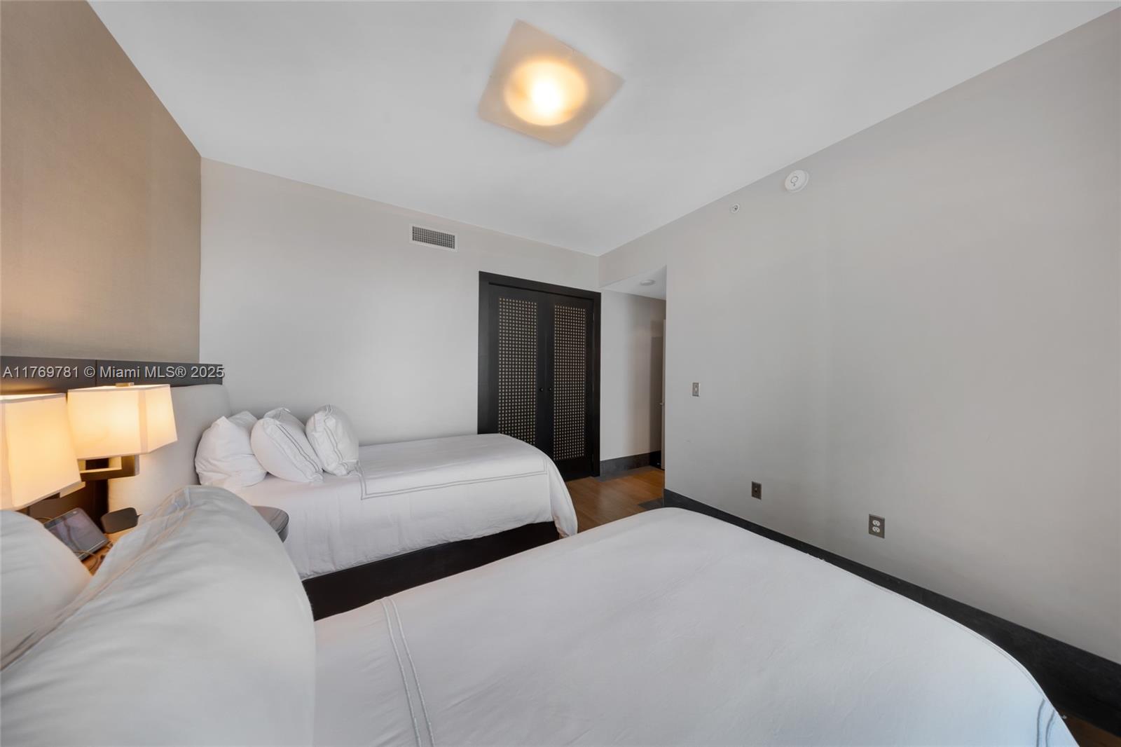 900 BISCAYNE BAY CONDO - Residential