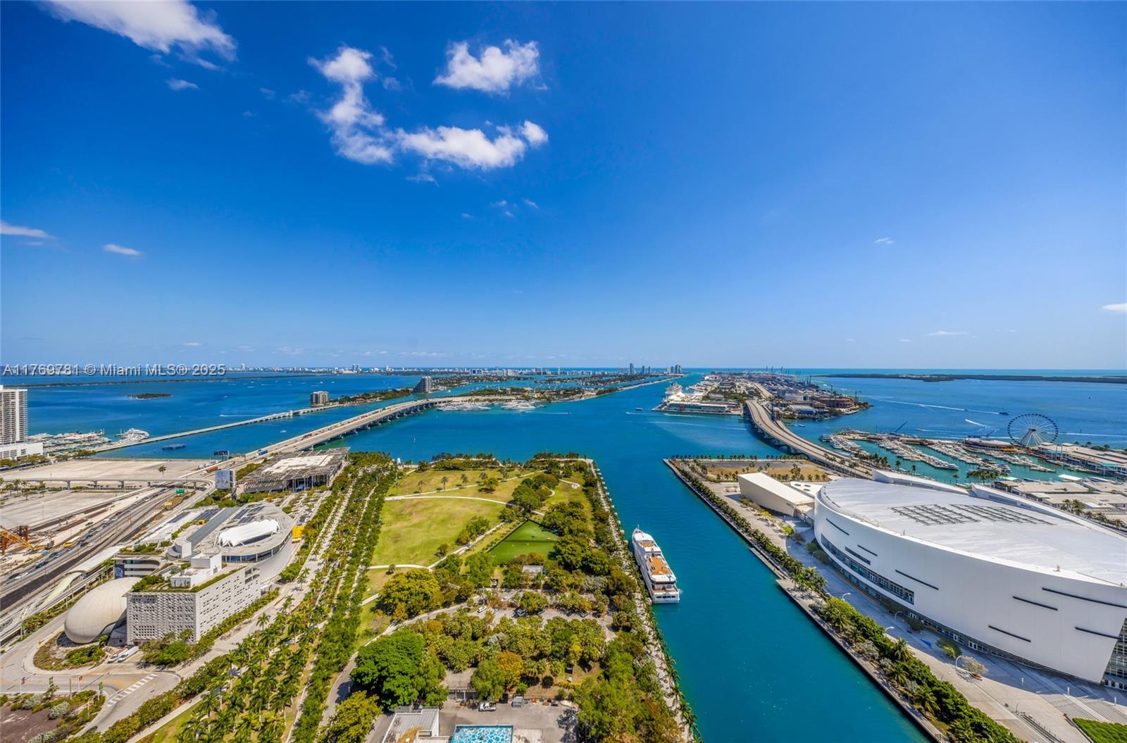 900 BISCAYNE BAY CONDO - Residential