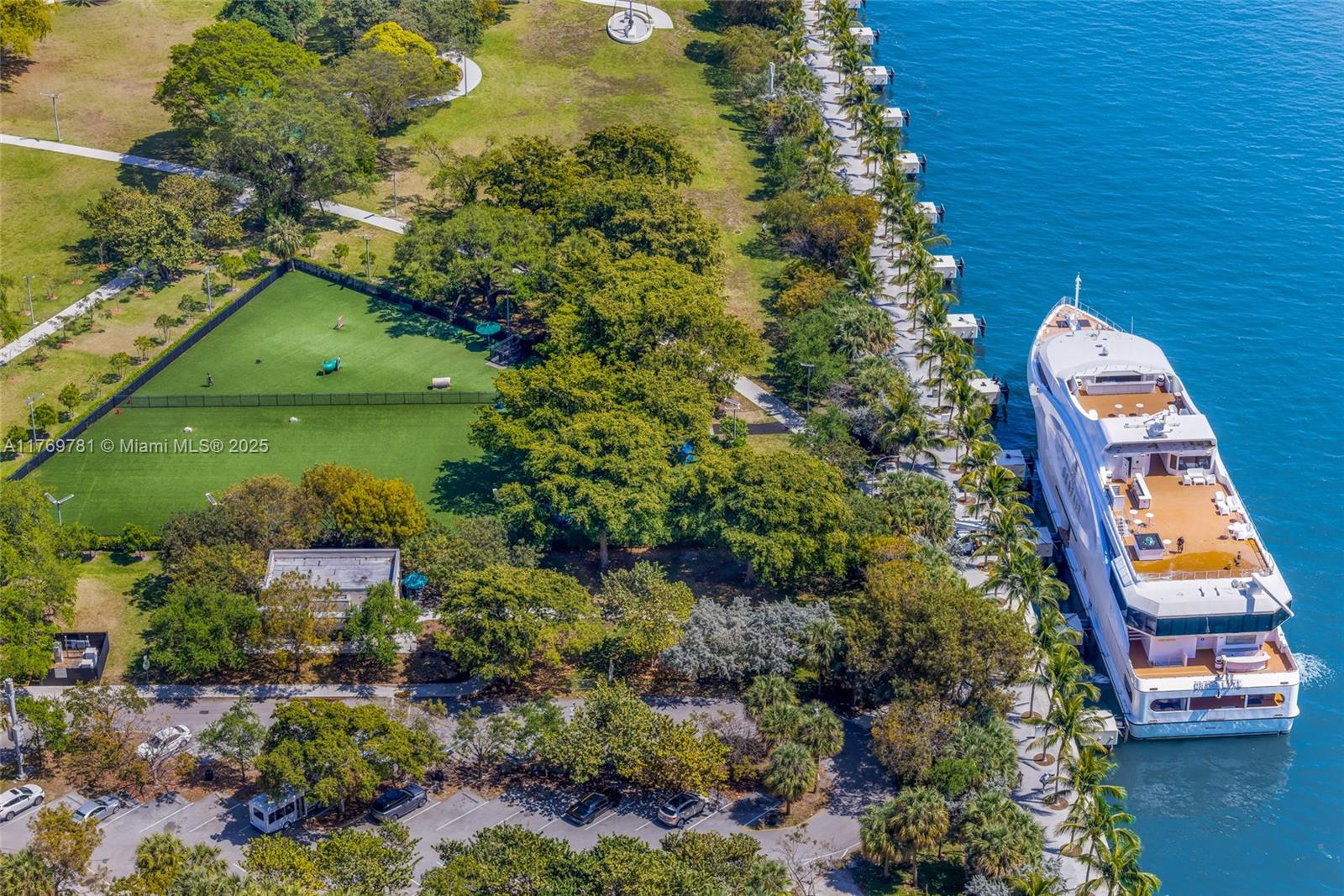 900 BISCAYNE BAY CONDO - Residential