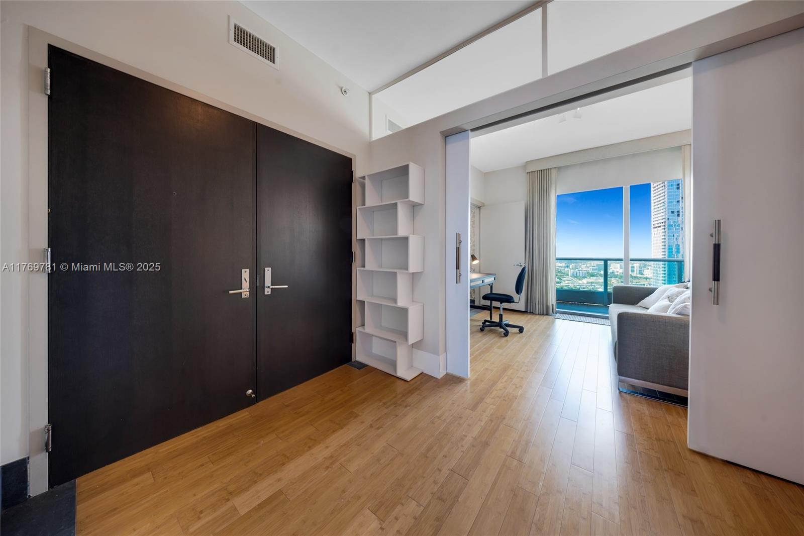 900 BISCAYNE BAY CONDO - Residential