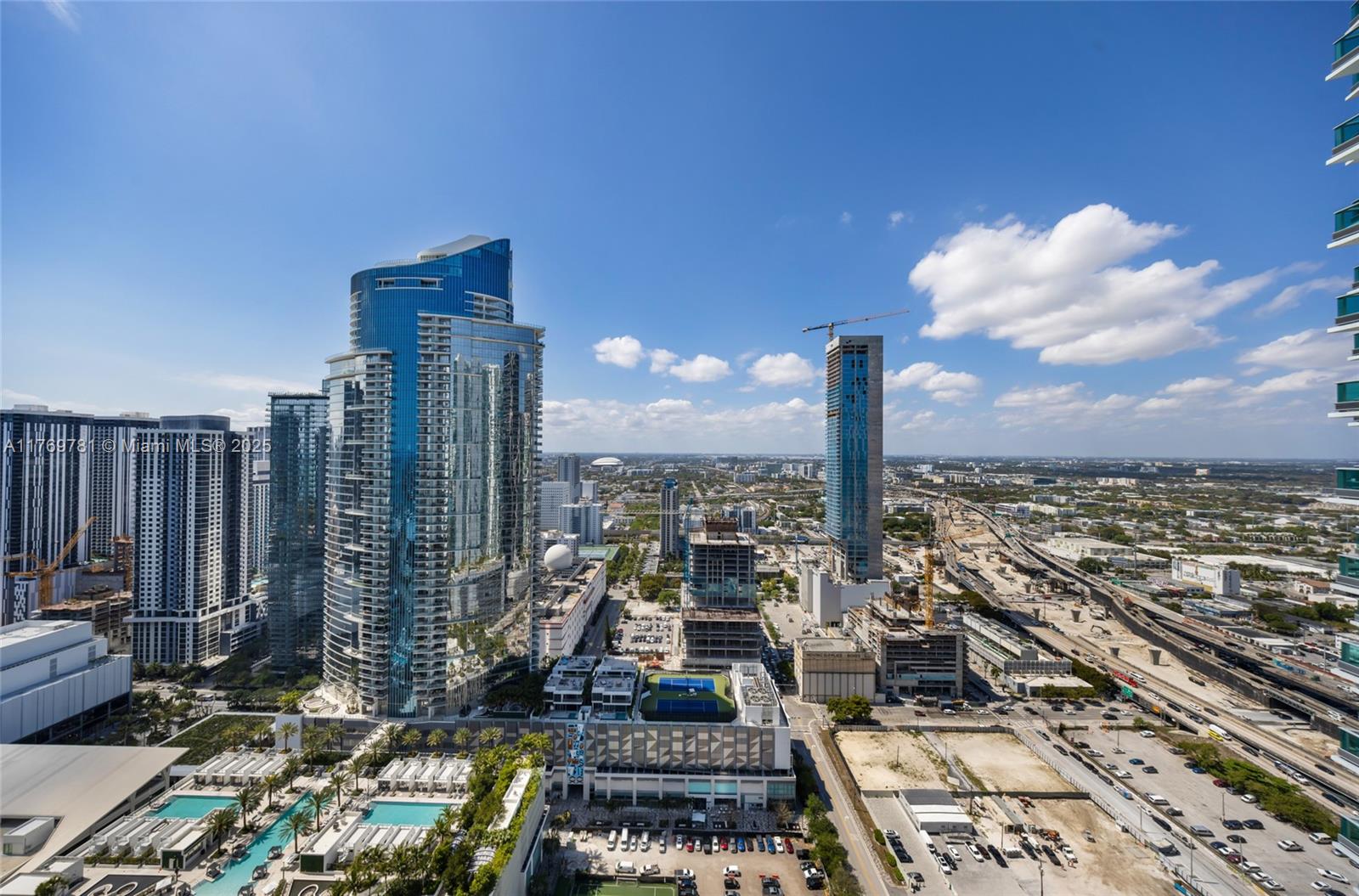 900 BISCAYNE BAY CONDO - Residential