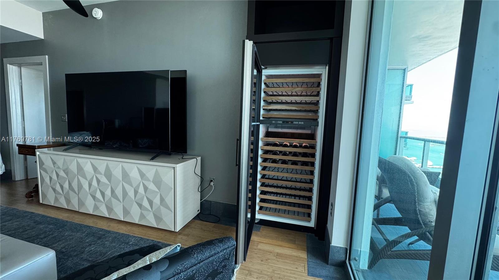 900 BISCAYNE BAY CONDO - Residential