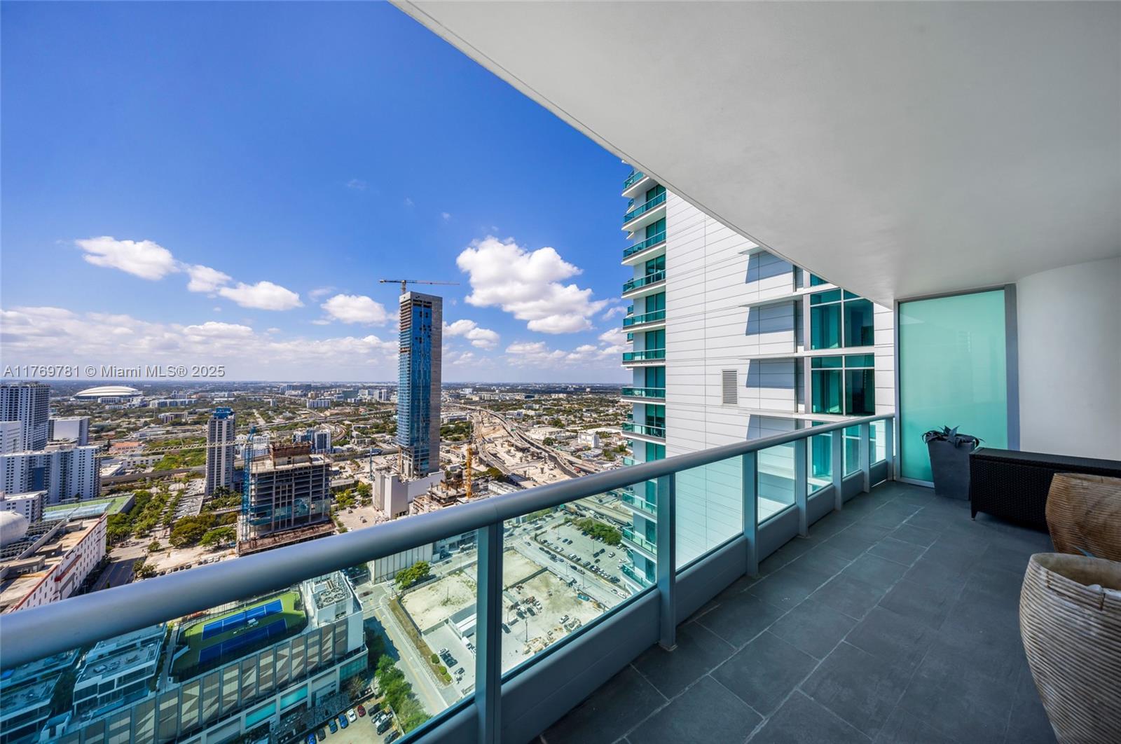 900 BISCAYNE BAY CONDO - Residential