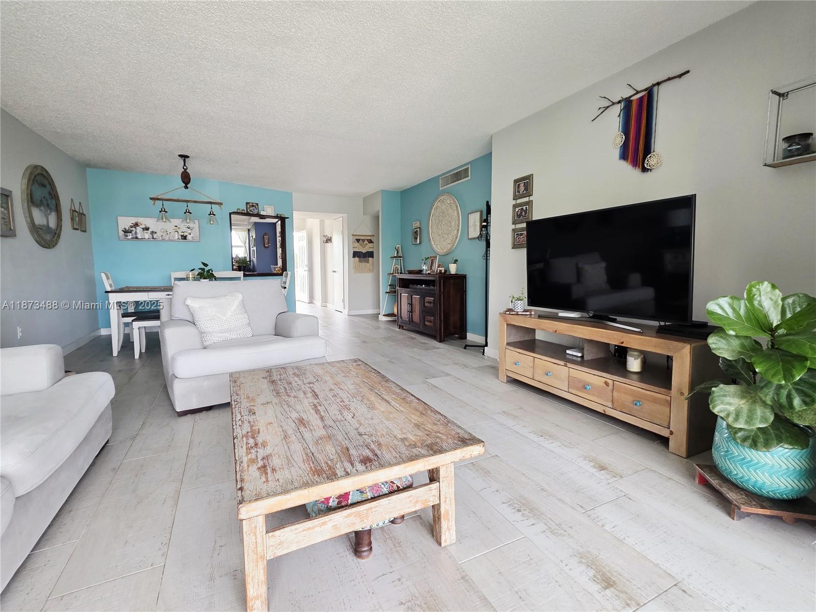 JADE WINDS GROUP-DAISY GA - Residential
