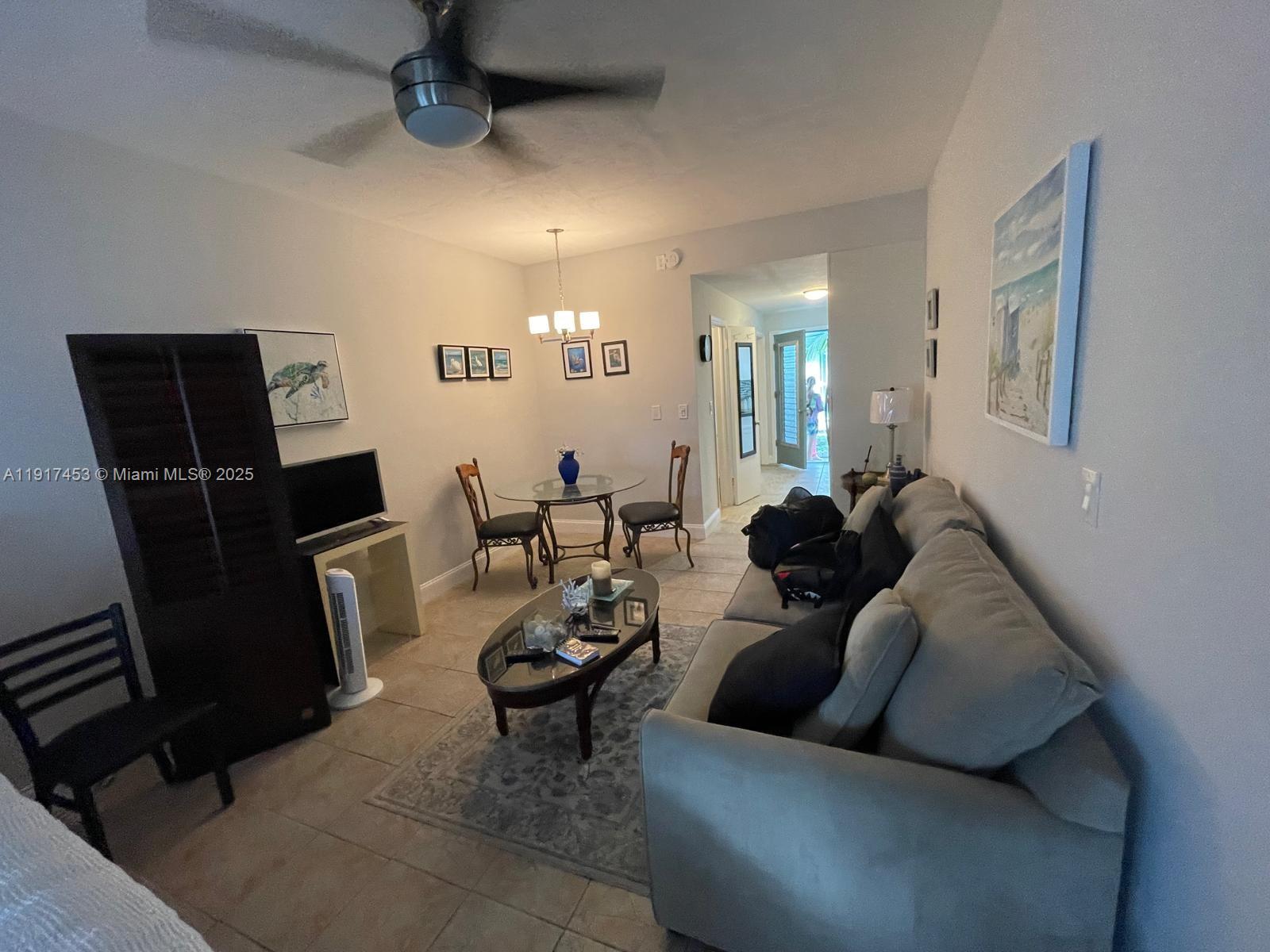 BROADWATER BEACH ARMS I C - Residential