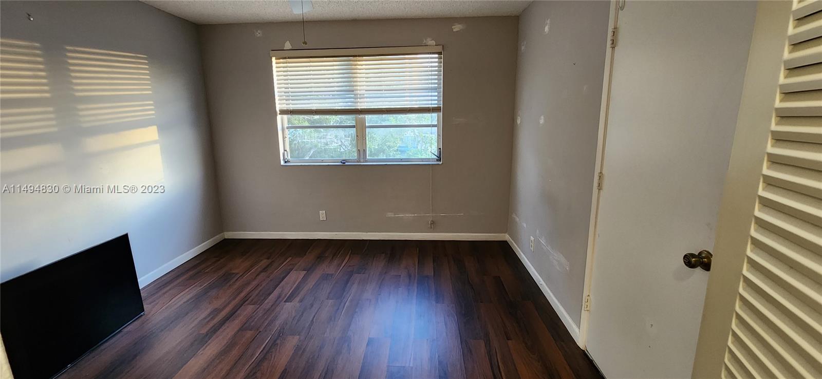 CYPRESS BEND CONDOMINIUM - Residential Lease