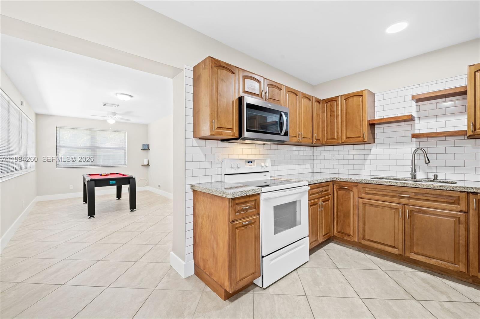 LINCOLN PARK SIXTH ADD - Residential
