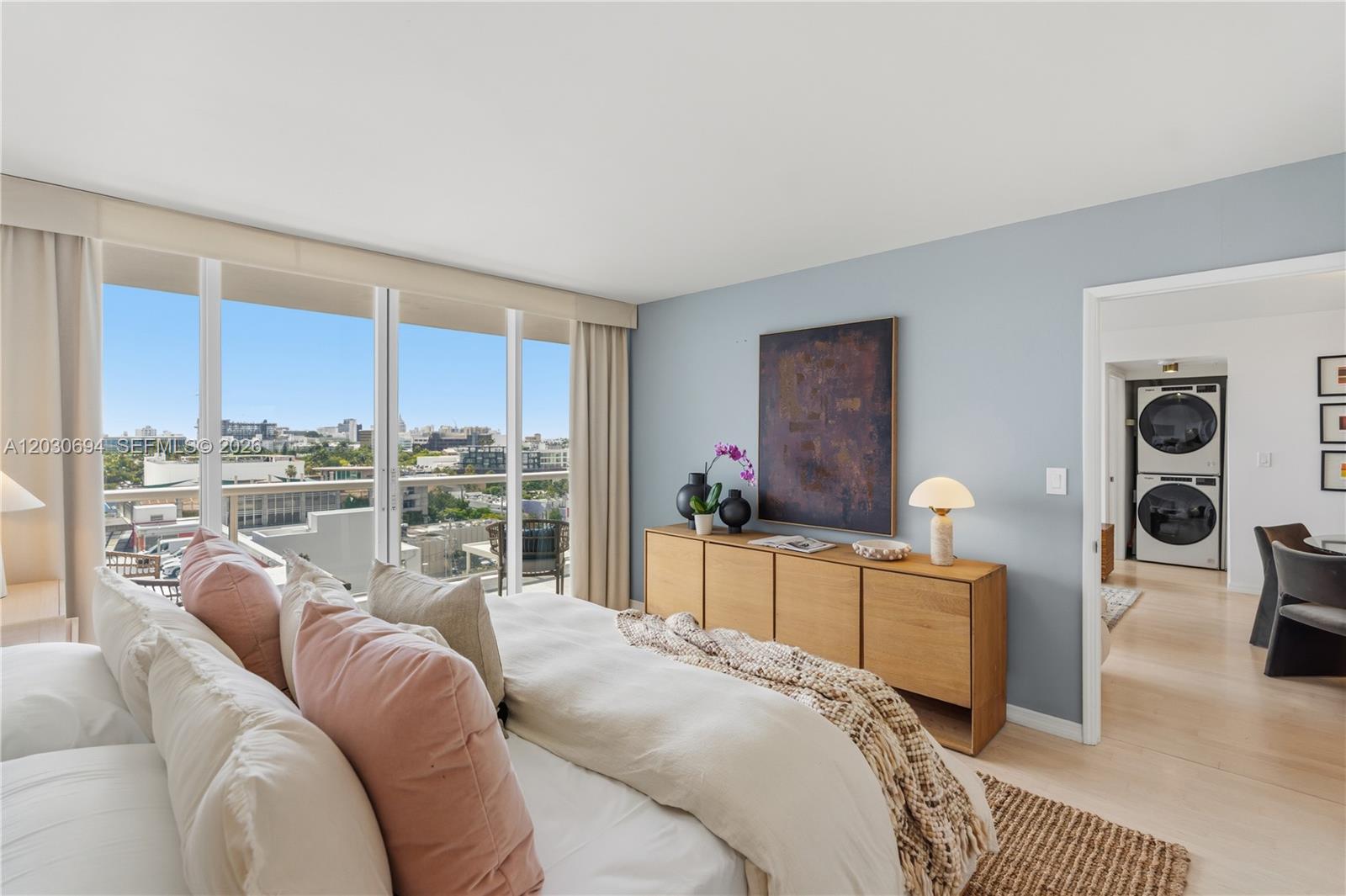 SUNSET HARBOUR SOUTH CONDO - Residential