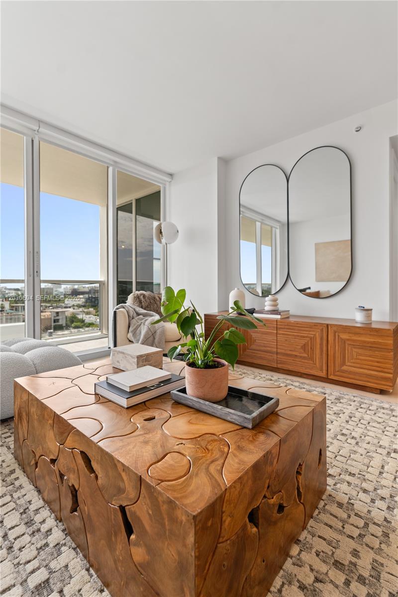 SUNSET HARBOUR SOUTH CONDO - Residential