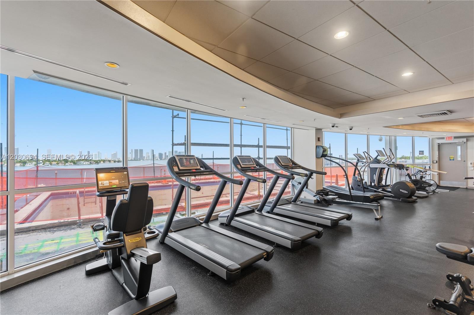 SUNSET HARBOUR SOUTH CONDO - Residential