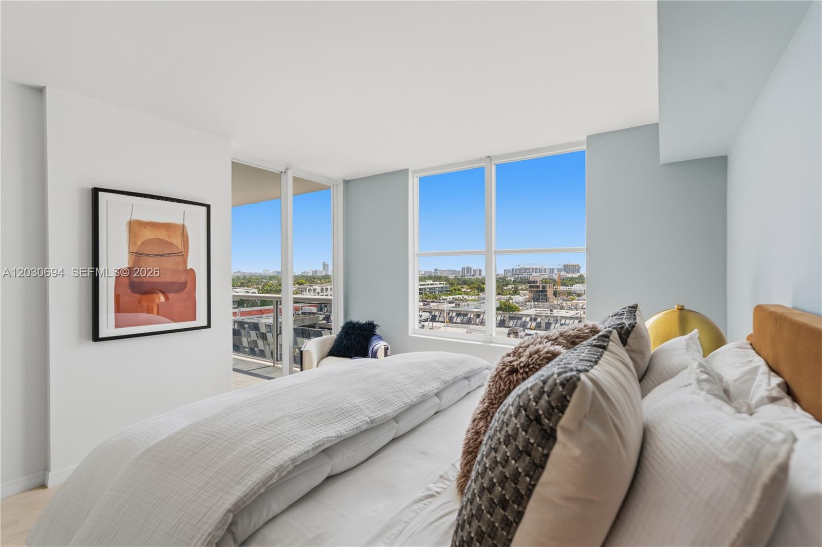 SUNSET HARBOUR SOUTH CONDO - Residential