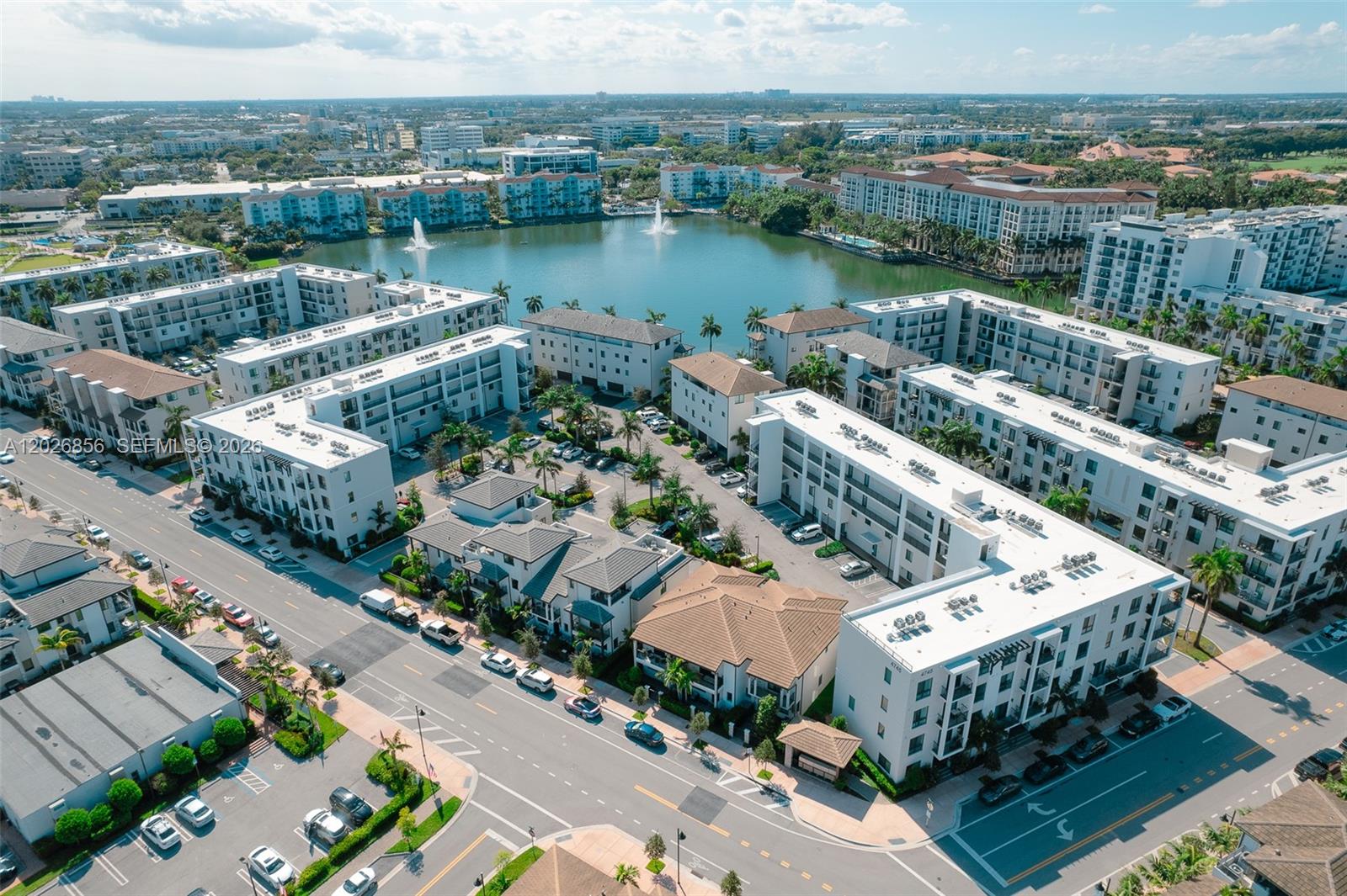 Enjoy living in this beautiful 3 bedroom 2 bath apartment in Urbana at Downtown Doral. Unit equipped with
custom tile floors, stainless steel appliances, washer & dryer, and window treatments, split floor plan, open
kitchen, and balcony. Comes with one assigned parking spot, guest parking, and street parking available.
Residents have access to a collection of amenities including a fitness center, pool & sun deck, basketball court,
running track, lake with walkway, and an array of parks and green spaces. Just minutes away from Downtown
Doral's selection of restaurants and shops.