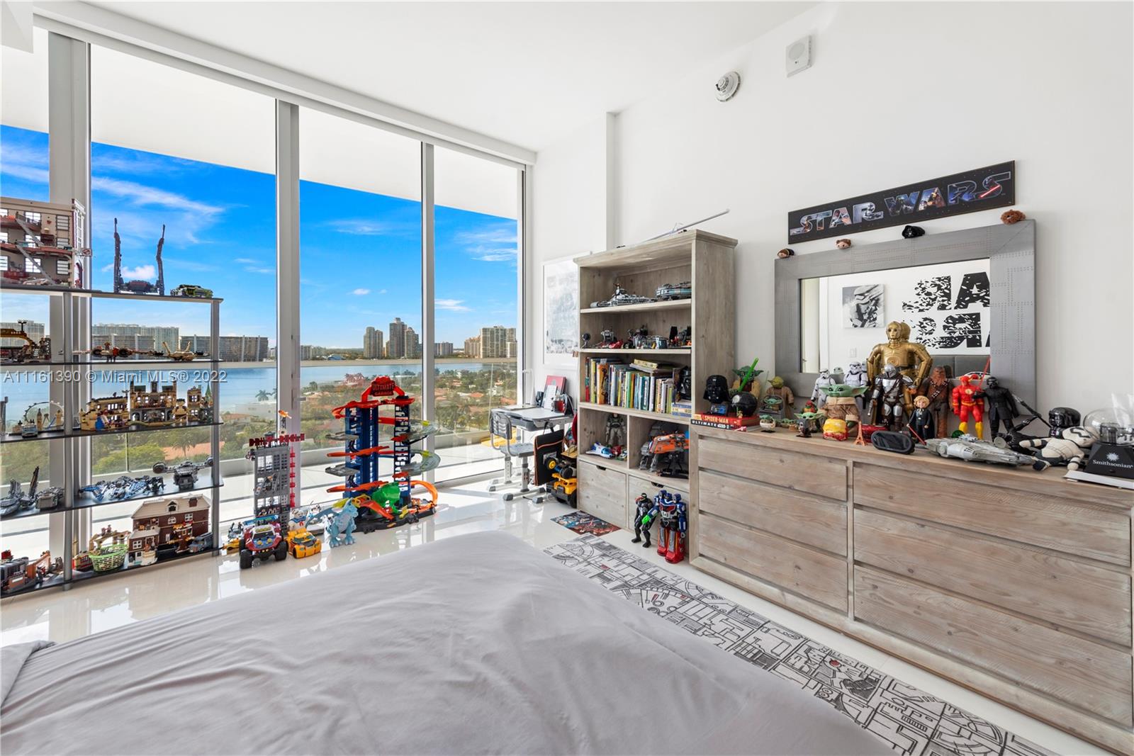 Turnberry Ocean Club - Residential