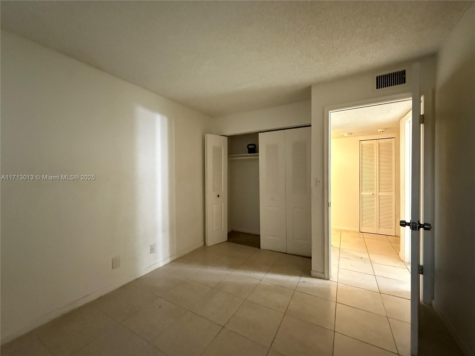 PRESIDENTIAL GOLFVIEW CON - Residential Lease