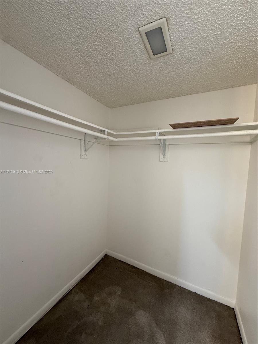 PRESIDENTIAL GOLFVIEW CON - Residential Lease