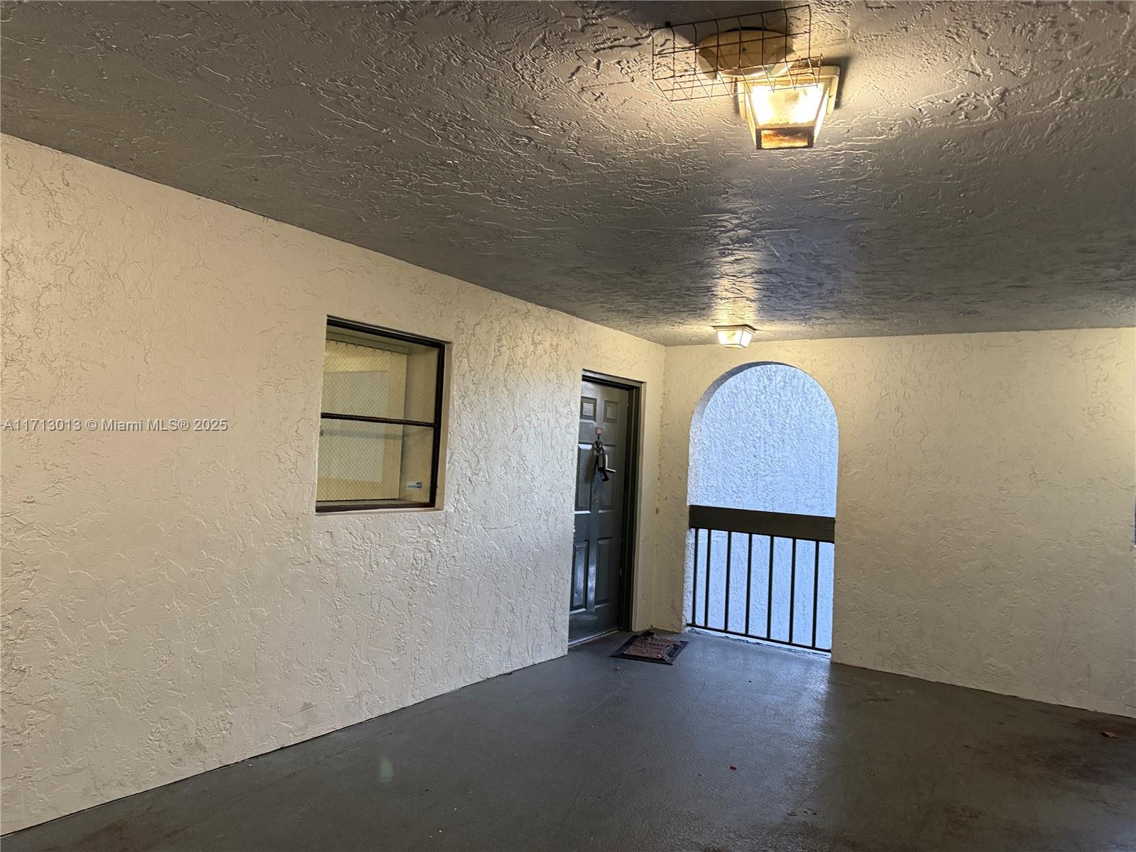 PRESIDENTIAL GOLFVIEW CON - Residential Lease