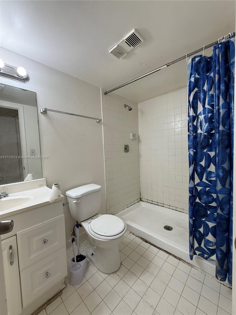 PRESIDENTIAL GOLFVIEW CON - Residential Lease