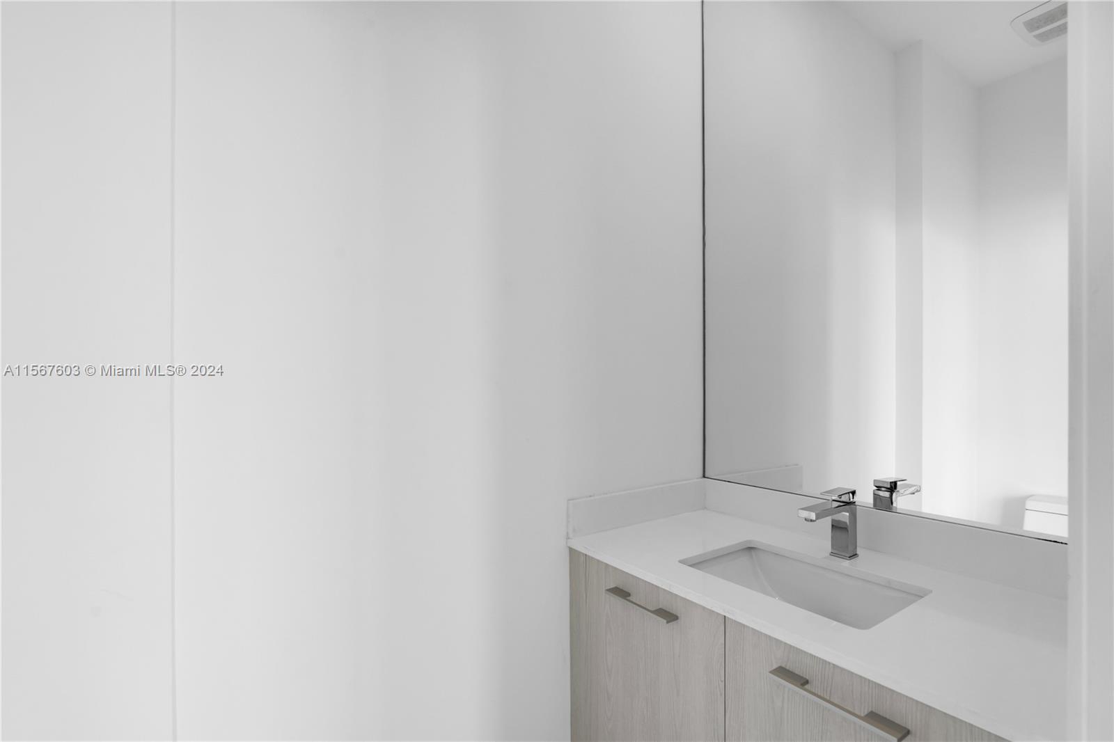BRICKELL HEIGHTS EAST - Residential Lease