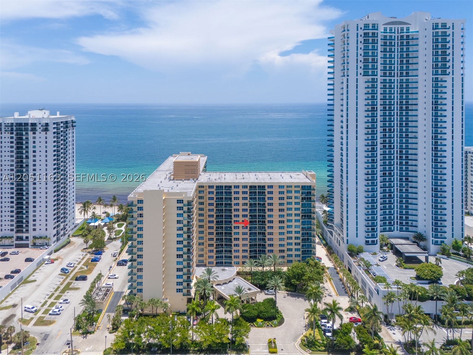 WAVE CONDO - Residential