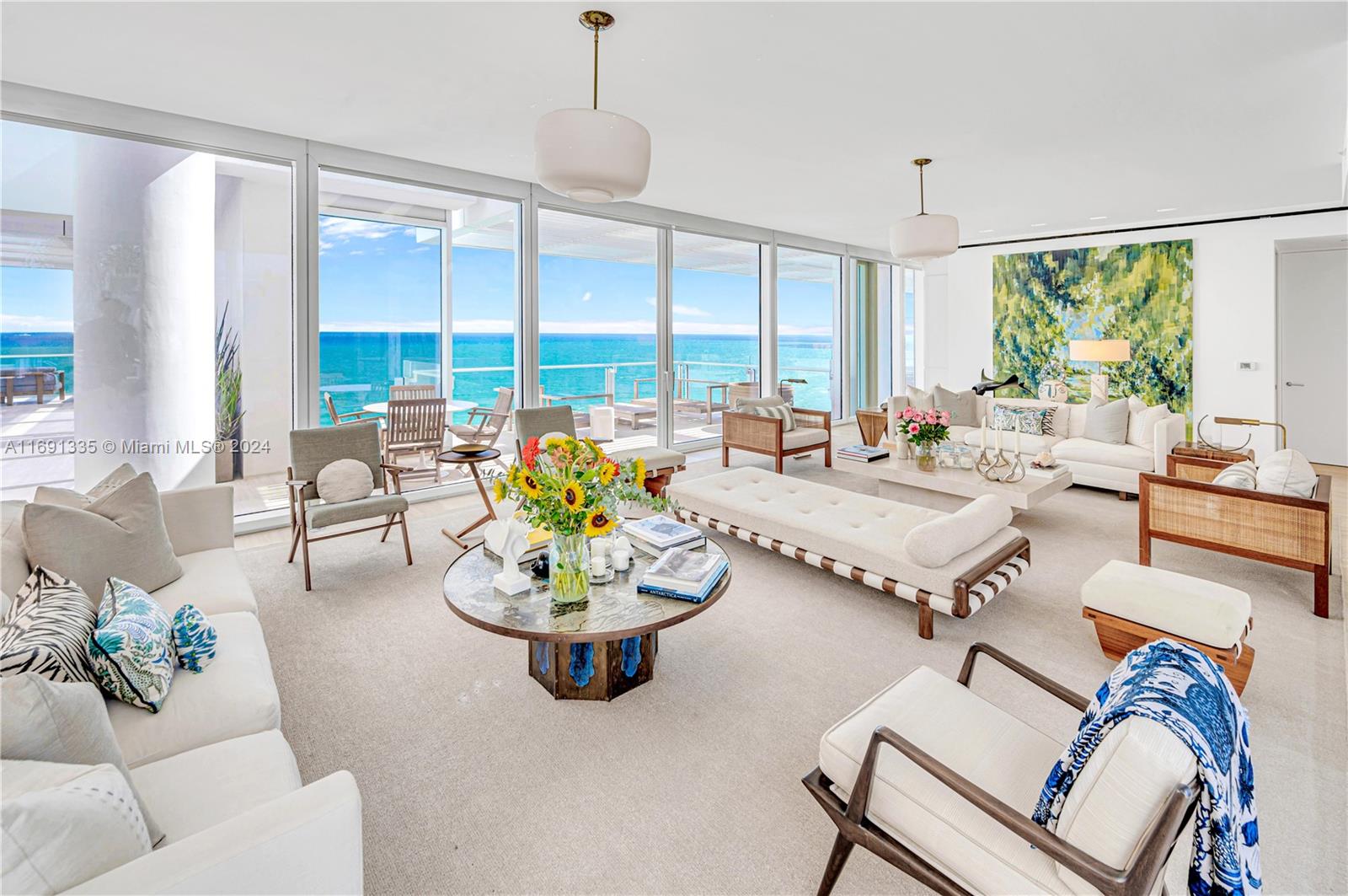 SURF CLUB CONDO - Residential