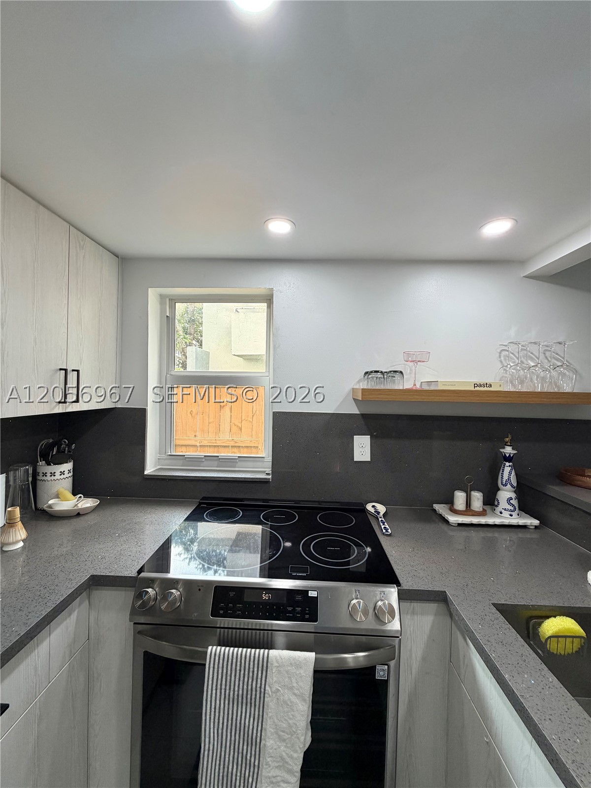 ALHAMBRA MANORS CONDO - Residential