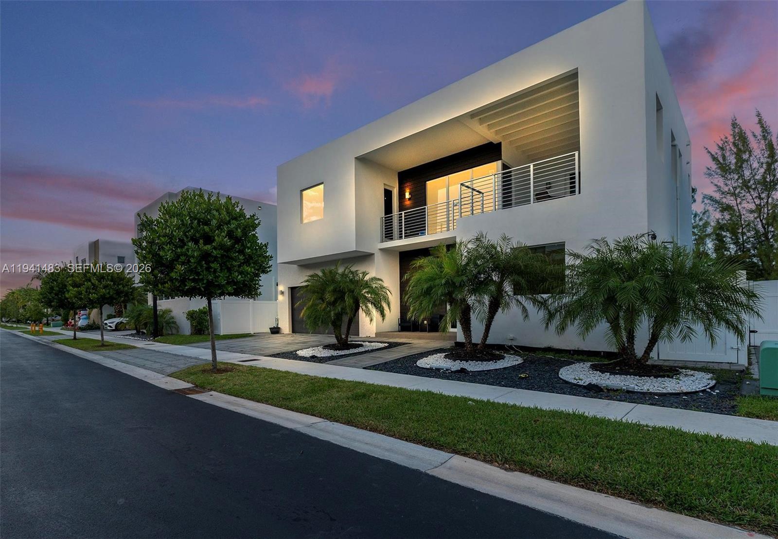 DORAL COMMONS RESIDENTIAL - Residential