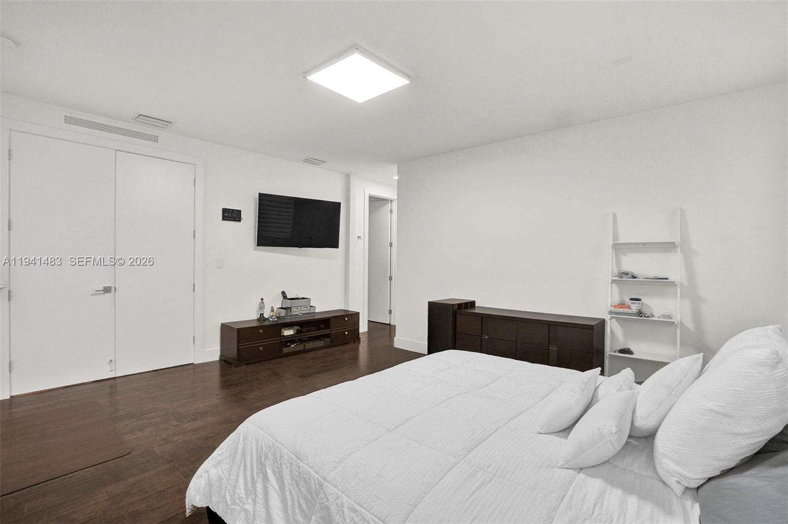 DORAL COMMONS RESIDENTIAL - Residential