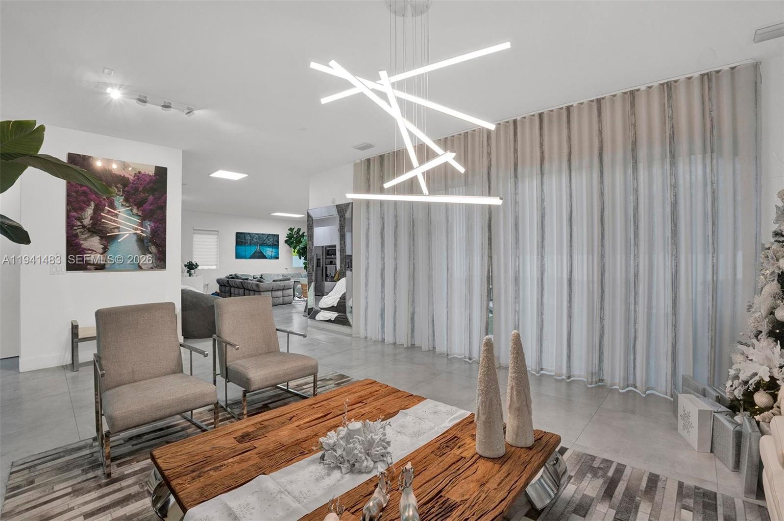 DORAL COMMONS RESIDENTIAL - Residential