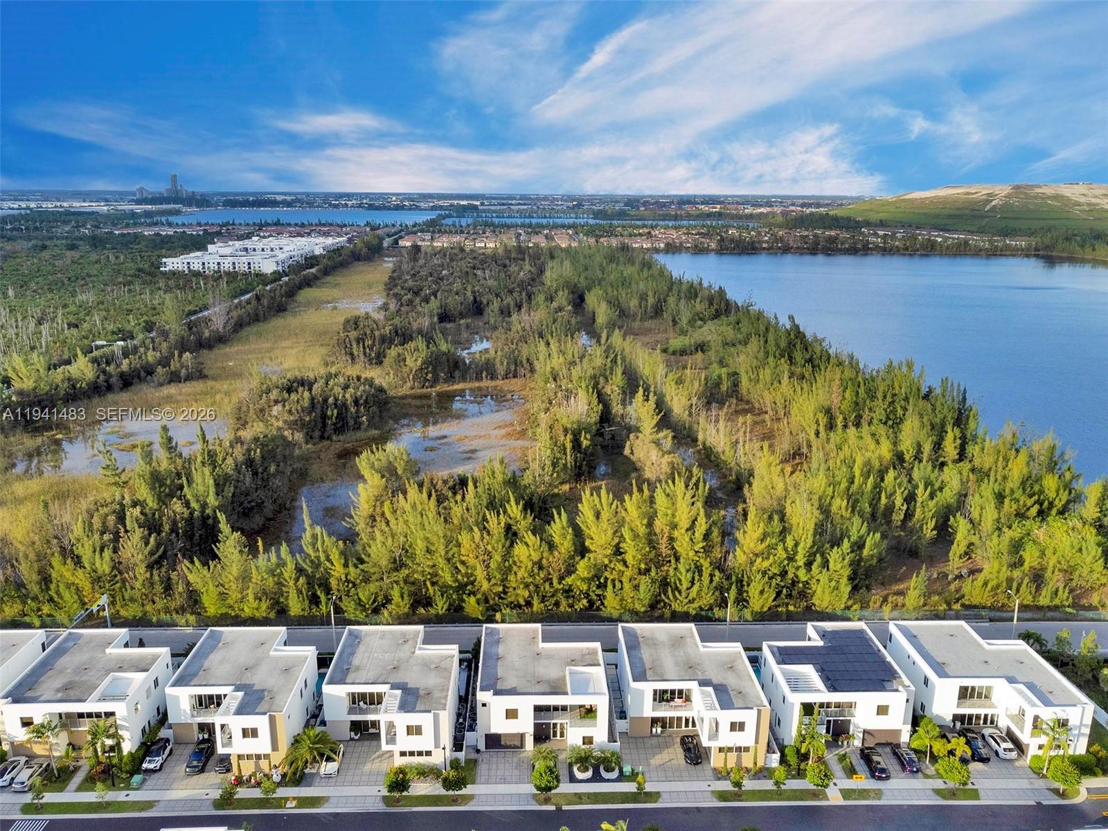 DORAL COMMONS RESIDENTIAL - Residential