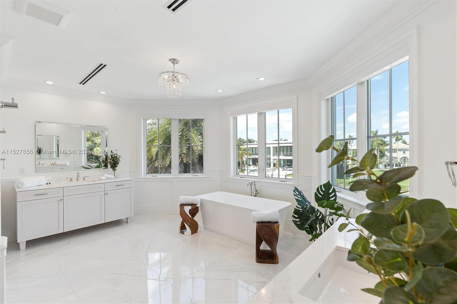 RIVIERA - Residential