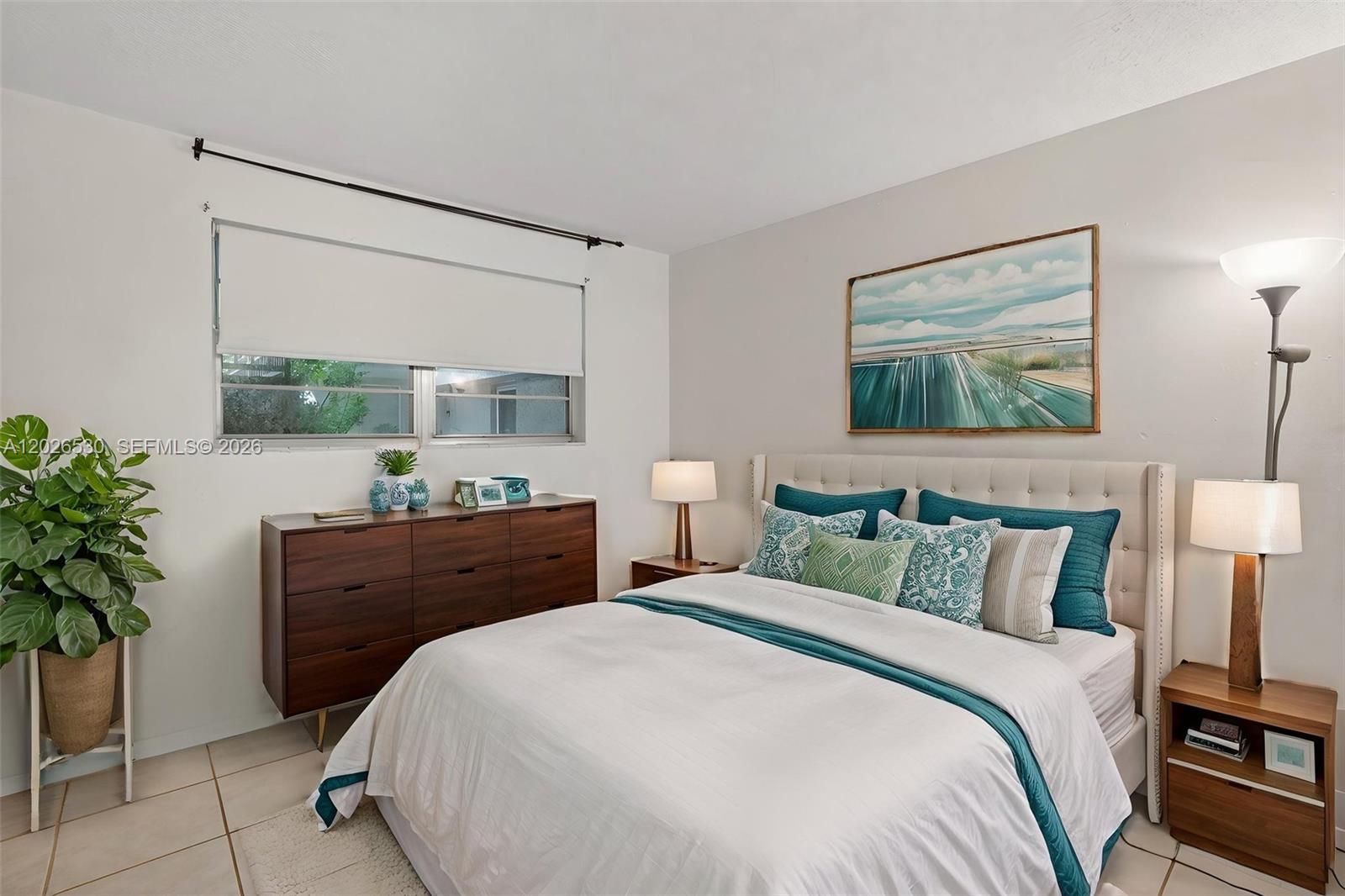 DADELAND GROVE CONDO - Residential Lease